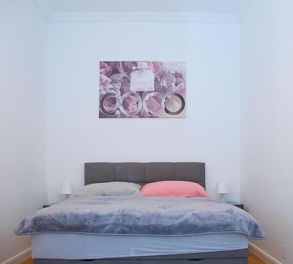 Pink Lotus Apartment Wien Eksteriør billede