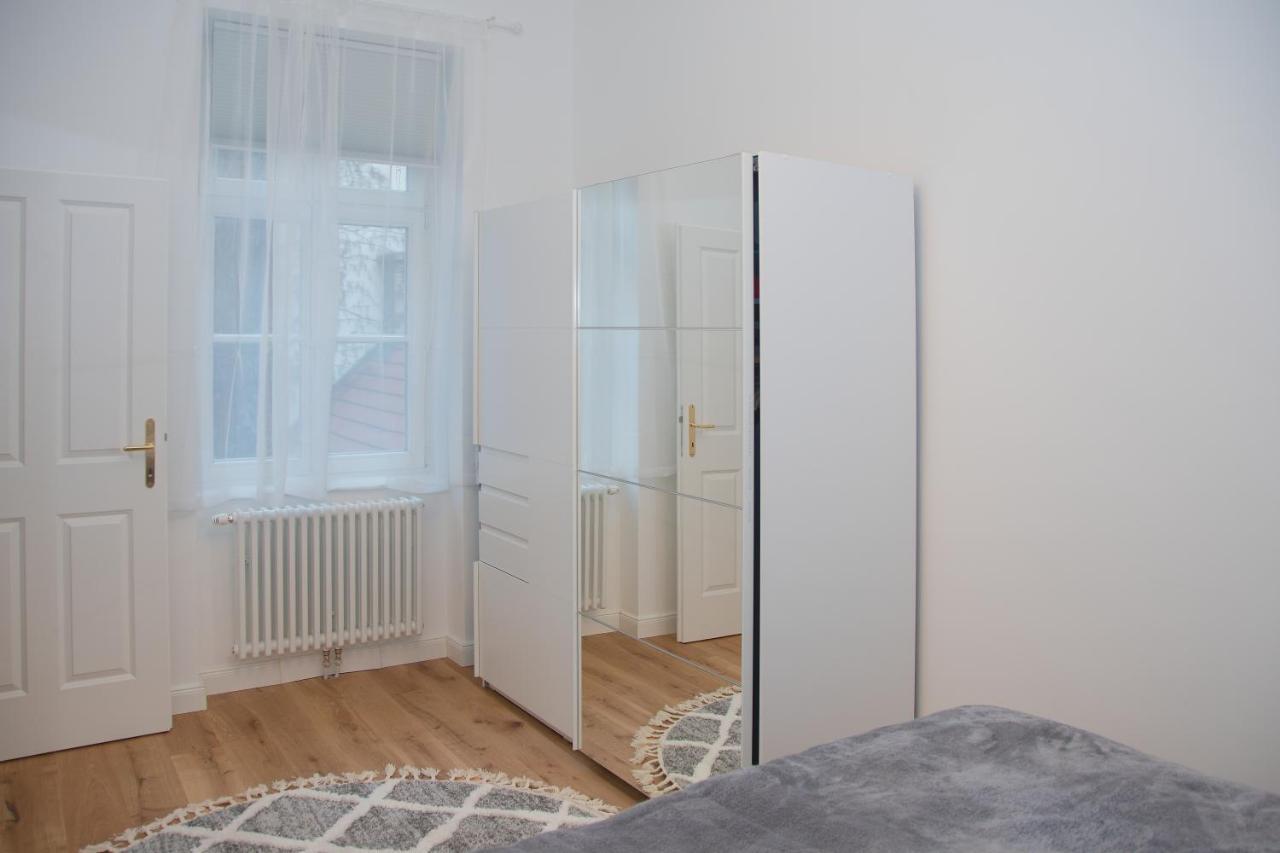 Pink Lotus Apartment Wien Eksteriør billede