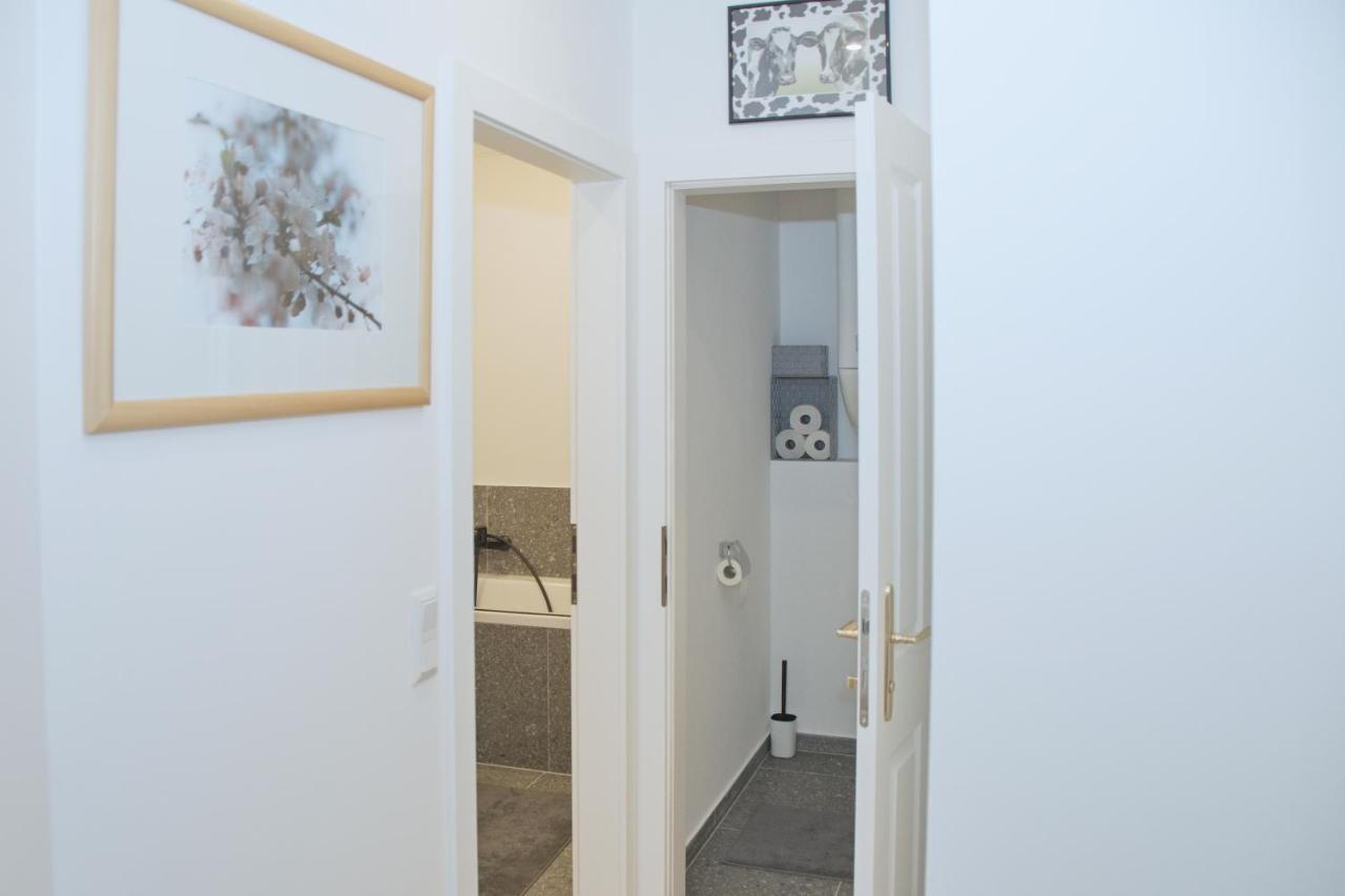 Pink Lotus Apartment Wien Eksteriør billede