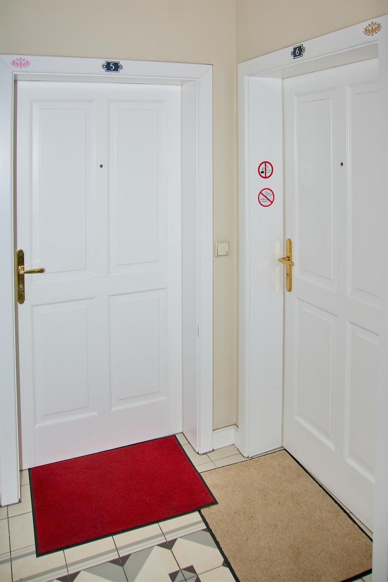Pink Lotus Apartment Wien Eksteriør billede